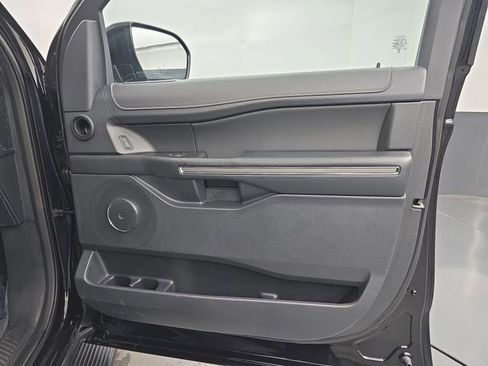 Used 2024 Ford Expedition XLT AWD/4WD image 47
