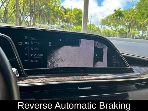 Used 2023 Cadillac Escalade Premium Luxury w/ Performance Package image 28