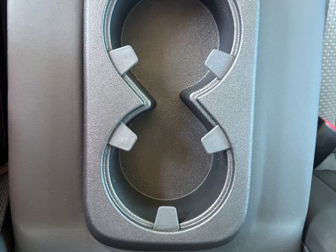 Used 2018 Nissan Titan S w/ S Utility Package image 34