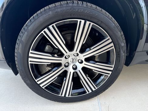 Used 2024 Volvo XC90 T8 Plus w/ Protection Package AWD/4WD image 12