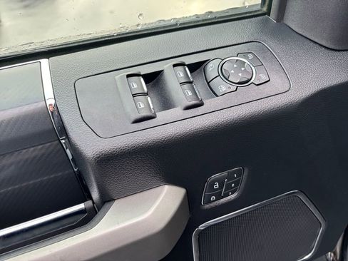 Used 2019 Ford F150 Lariat w/ Equipment Group 502A Luxury image 24