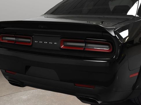 Used 2020 Dodge Challenger R/T Scat Pack image 3