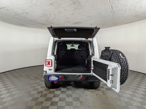 Used 2020 Jeep Wrangler Unlimited Rubicon AWD/4WD image 9