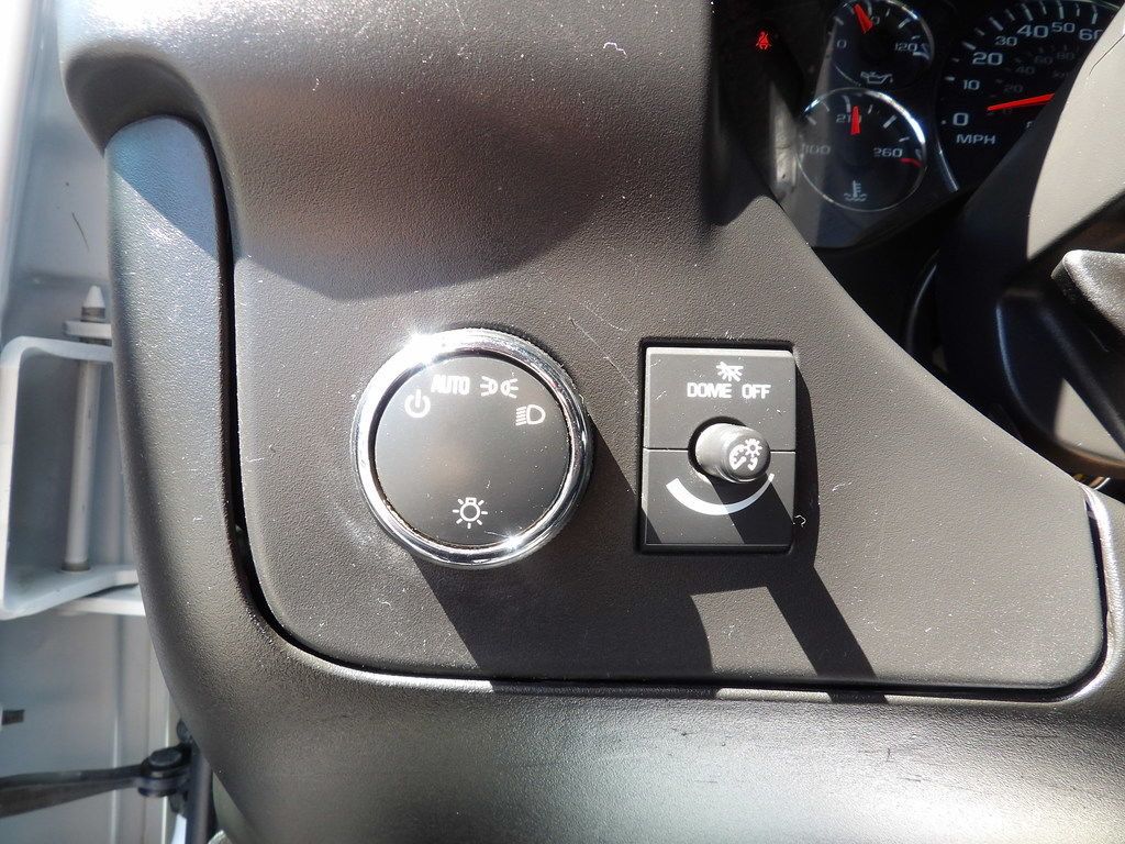 Used 2021 Chevrolet Express 3500 w/ Power Convenience Package RWD image 19