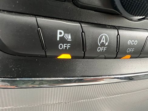 Used 2018 Jeep Grand Cherokee Limited AWD/4WD image 38