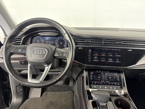 Used 2019 Audi Q8 Premium Plus AWD/4WD image 8