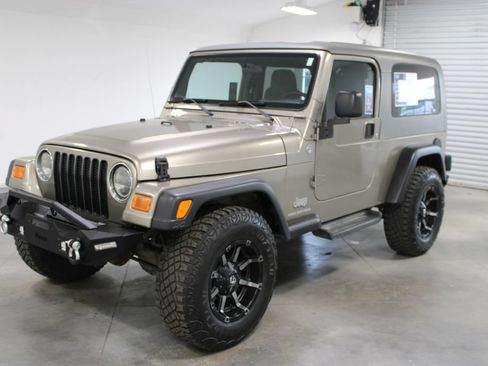 Used 2005 Jeep Wrangler Unlimited AWD/4WD image 4