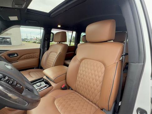 Used 2023 INFINITI QX80 Sensory w/ Cargo Package AWD/4WD image 10