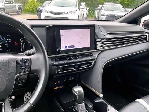 Certified 2025 Toyota Camry SE FWD image 25