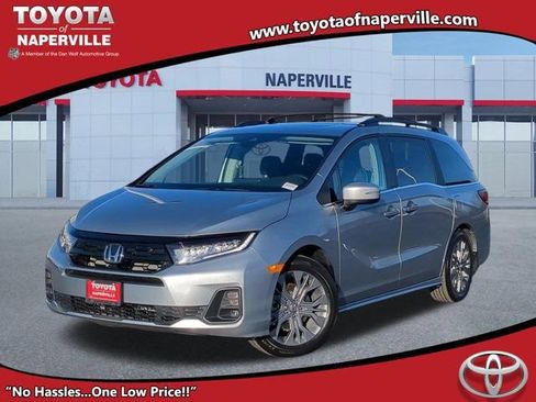 Used 2025 Honda Odyssey Touring image 1