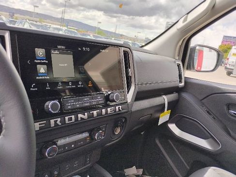 New 2026 Nissan Frontier SV AWD/4WD image 15