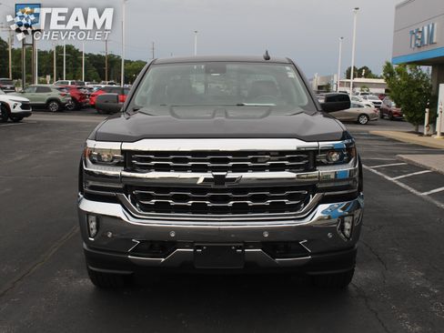 Used 2018 Chevrolet Silverado 1500 LTZ w/ Sport Package AWD/4WD image 9