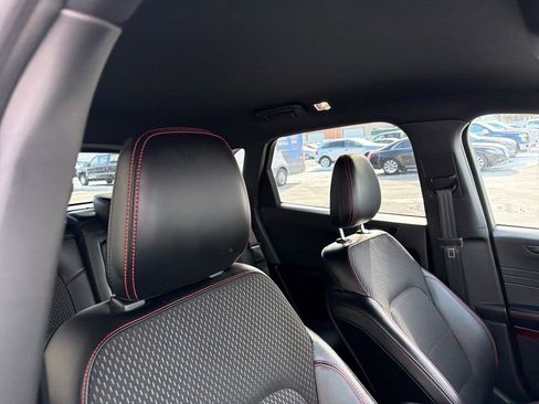 Used 2025 Ford Escape ST-Line w/ Equipment Group 301A image 17