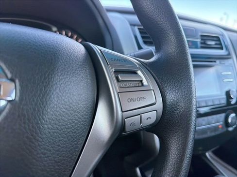 Used 2015 Nissan Altima 2.5 S w/ Power Driver Seat Package image 41