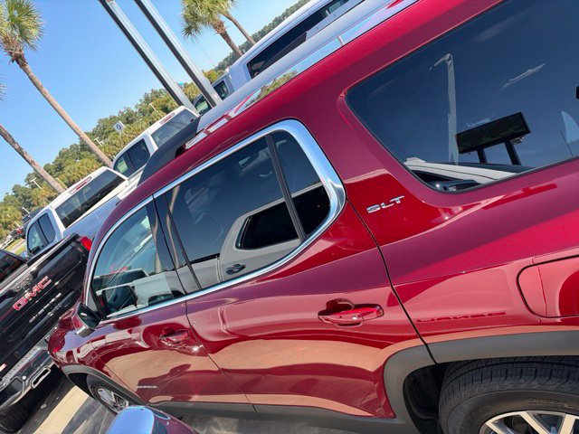 Used 2021 GMC Acadia SLT w/ Technology Package AWD/4WD image 6