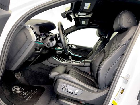 Certified 2023 BMW X5 xDrive40i w/ Premium Package image 9