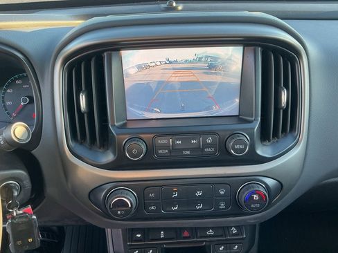 Used 2016 Chevrolet Colorado Z71 image 14