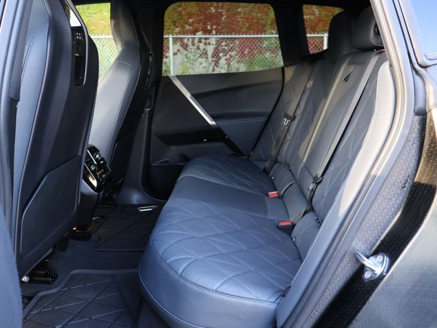 Used 2023 BMW iX xDrive50 w/ Sport Package AWD/4WD image 23