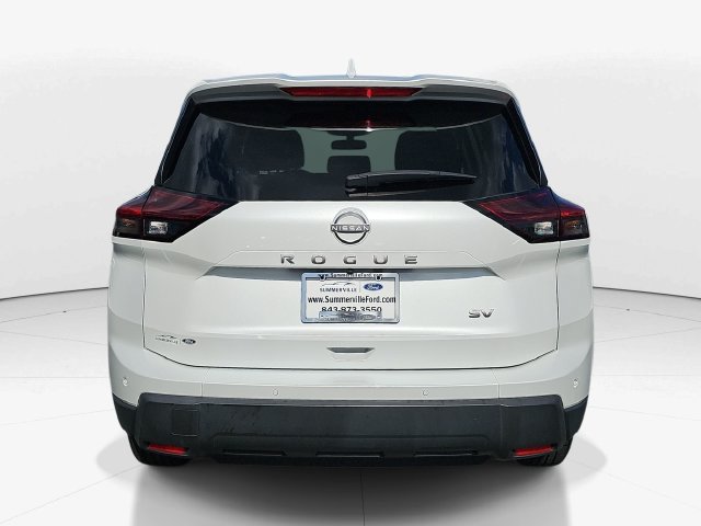 Used 2024 Nissan Rogue SV FWD image 5
