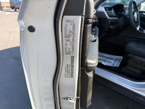 Used 2023 Jeep Grand Cherokee L Laredo w/ Luxury Tech Group I image 31