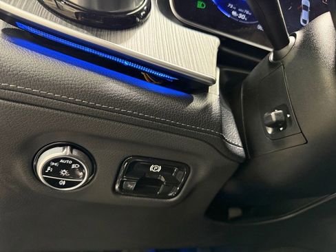 Used 2023 Mercedes-Benz EQE 350+ 4MATIC Sedan w/ Pinnacle Trim Package image 39