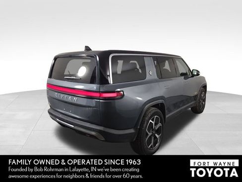 Used 2023 Rivian R1S Adventure image 7