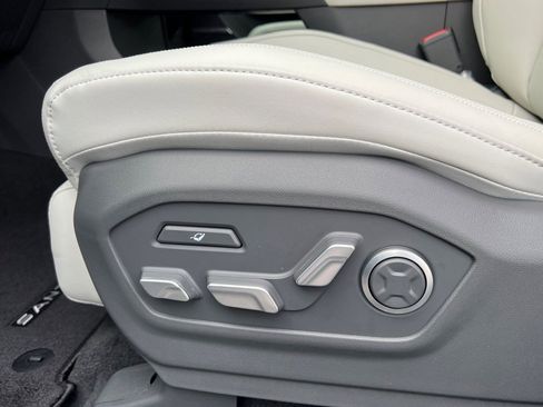 New 2026 Hyundai Santa Fe Calligraphy AWD/4WD image 13