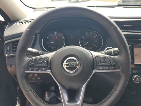 Used 2018 Nissan Rogue SL image 28