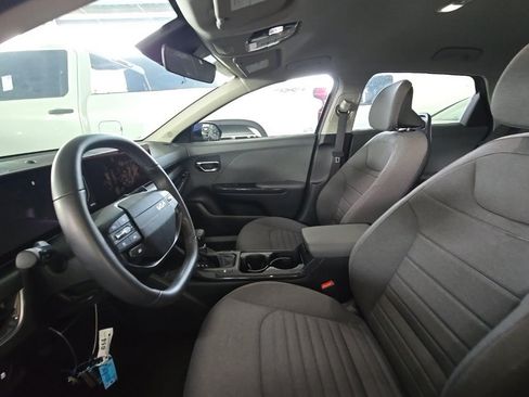 Used 2025 Kia K4 EX FWD image 14