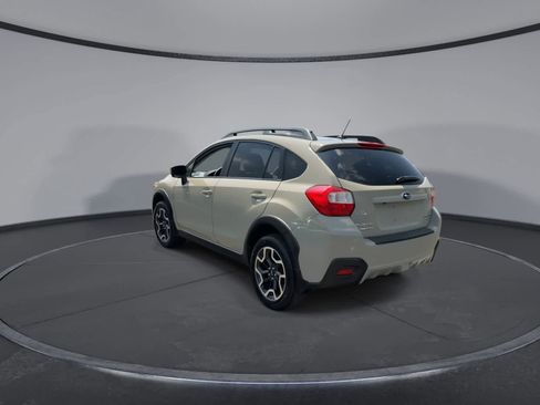 Used 2017 Subaru Crosstrek 2.0i Premium AWD/4WD image 6