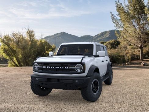 New 2026 Ford Bronco Outer Banks w/ Sasquatch Package AWD/4WD image 2