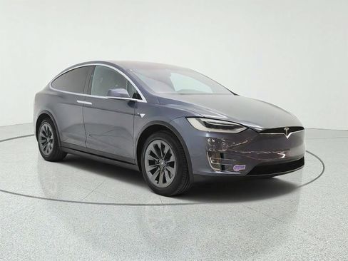 Used 2017 Tesla Model X 90D AWD/4WD image 3