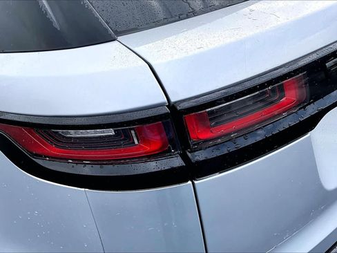 Used 2021 Land Rover Range Rover Velar R-Dynamic S image 27