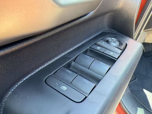 Used 2025 Toyota Tacoma TRD Off-Road AWD/4WD image 30