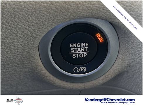Used 2017 Chrysler Pacifica Limited FWD image 19
