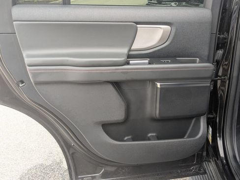 Used 2025 Ford Expedition Active RWD image 30