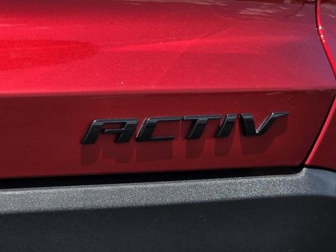 Used 2025 Chevrolet Equinox ACTIV AWD/4WD image 35