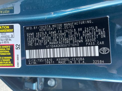 Used 2025 Toyota Camry SE w/ Convenience Package FWD image 29