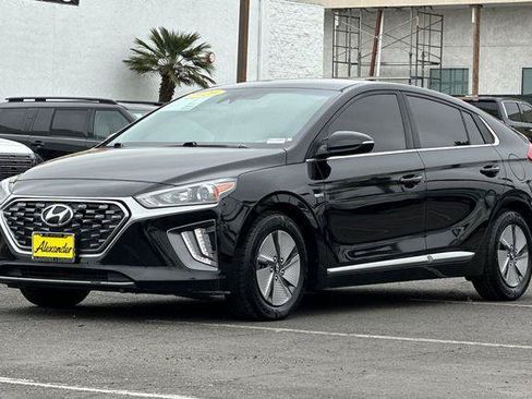 Used 2020 Hyundai Ioniq SE FWD image 8