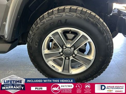 Used 2020 Jeep Wrangler Unlimited Sahara w/ Dual Top Group AWD/4WD image 11