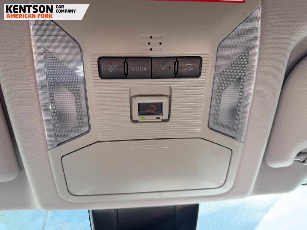 Used 2025 Toyota RAV4 LE AWD/4WD image 26