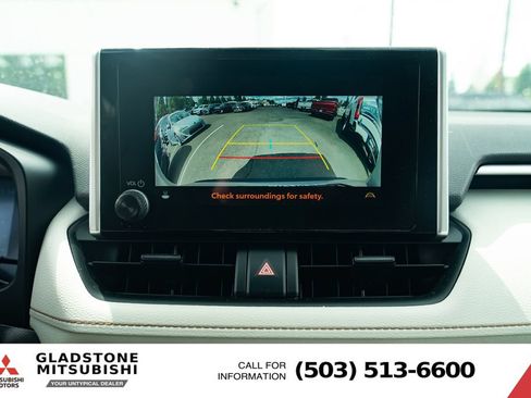 Used 2023 Toyota RAV4 XLE AWD/4WD image 16