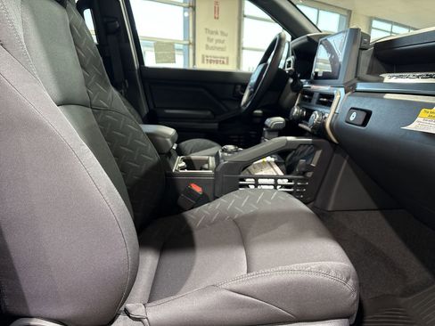 New 2026 Toyota Tacoma SR5 image 25