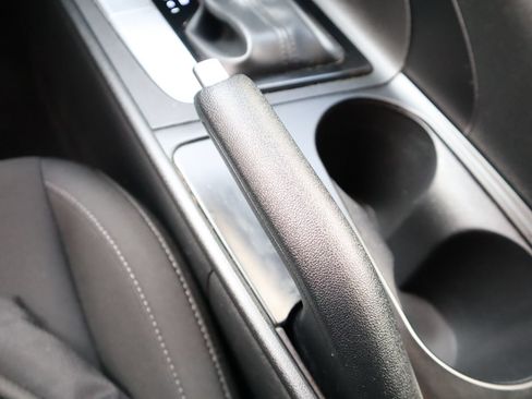 Used 2024 Hyundai Elantra SEL FWD image 33