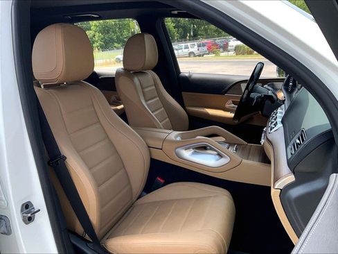 Used 2024 Mercedes-Benz GLE 350 4MATIC image 7