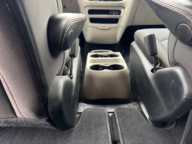 Used 2017 Chrysler Pacifica Touring FWD image 9