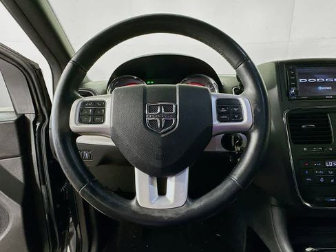 Used 2019 Dodge Grand Caravan GT FWD image 15
