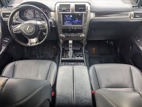 Used 2021 Lexus GX 460 Premium w/ Premium Plus Package image 17