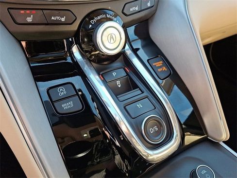 Certified 2025 Acura TLX w/ Technology Package image 15