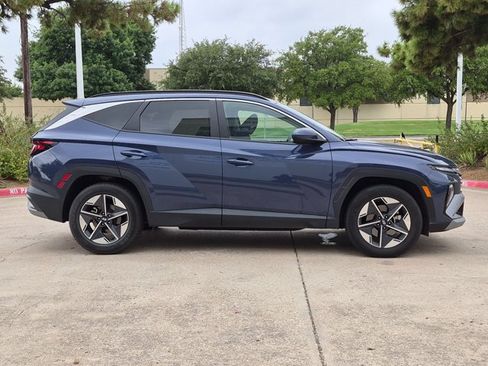 Used 2025 Hyundai Tucson SEL FWD image 4
